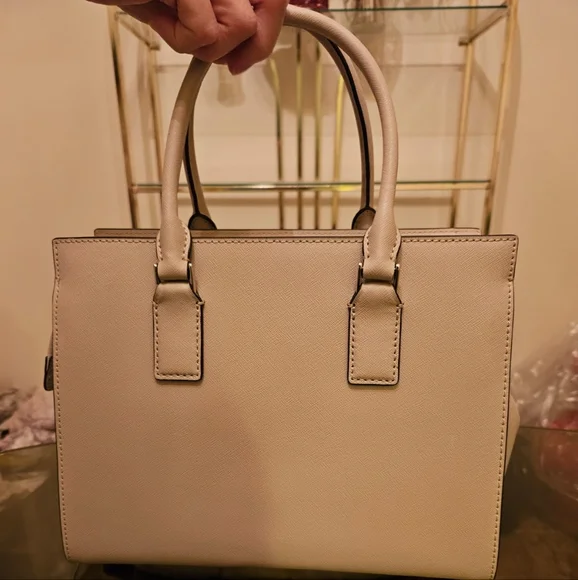 Kate Spade Purse - Picture 4 of 5